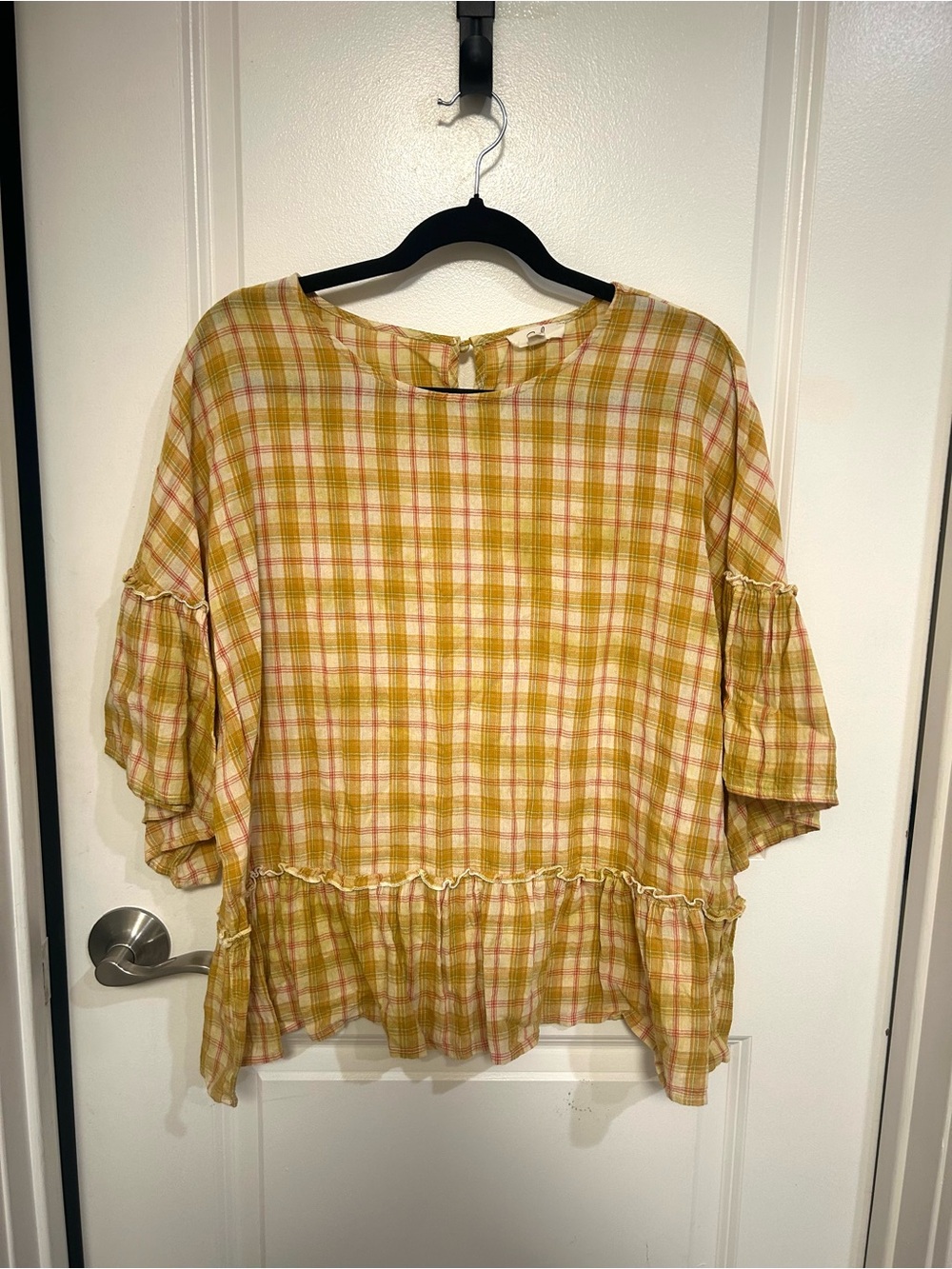 easel Yellow Plaid Ruffle-Hem Tunic Blouse